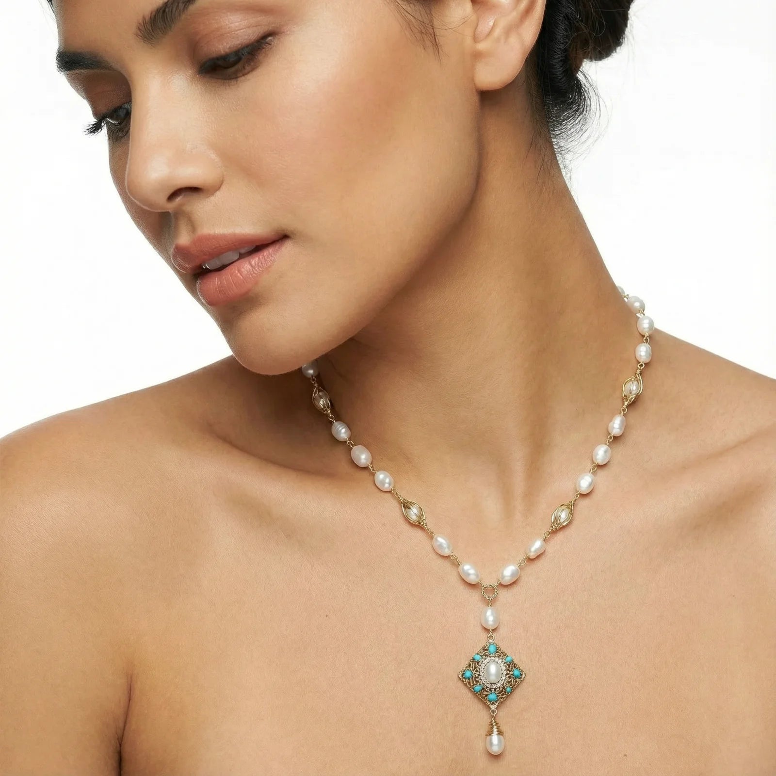 LUNAR PEARL DROP NECKLACE