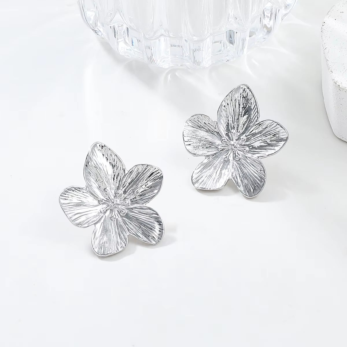 2PC Floral Earrings 